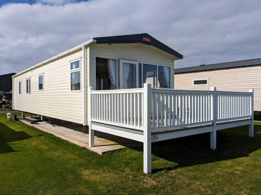 Beautiful Pet Friendly Southerness Caravan With Sea View & Decking Area Mainsriddle Ngoại thất bức ảnh